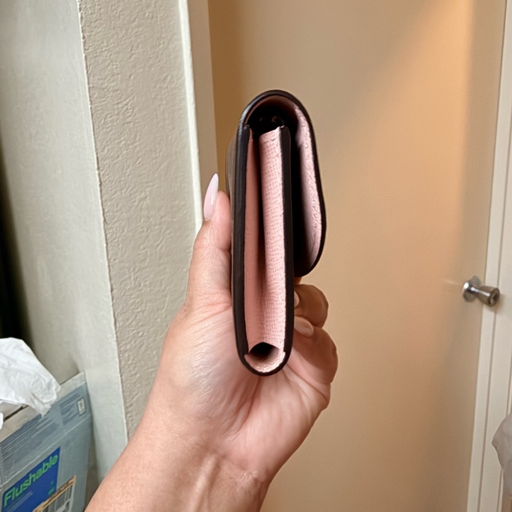 Louis Vuitton Rosalie Coin Purse - Picture 4 of 9